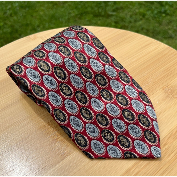 Vintage Salem Red, Silver, Gold Patterned 100% Silk 90s Retro 3.75" x 63" USA - Picture 1 of 6